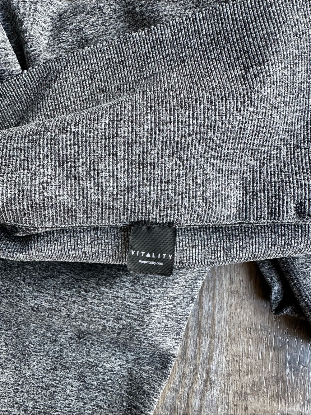 High-Waist Seamless Grey Sculpting Leggings - Picture 5 of 6